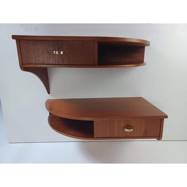1950s Restored Danish Floating Teak Nightstands, 1960s, Set of 2 For Sale - Image 5 of 7