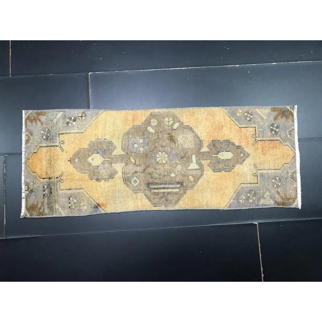 Small Turkish Wool Rug, 1960s For Sale - Image 6 of 6