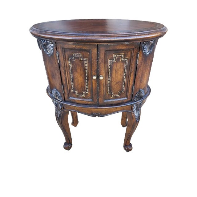 1940s Seven Seas Collection by Hooker Furniture – Oval Drum Accent Table For Sale In Raleigh - Image 6 of 6