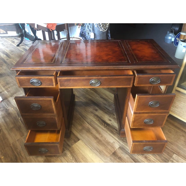 Vintage Maddox Antique Flame Mahogany Kneehole Desk With Triple Leather