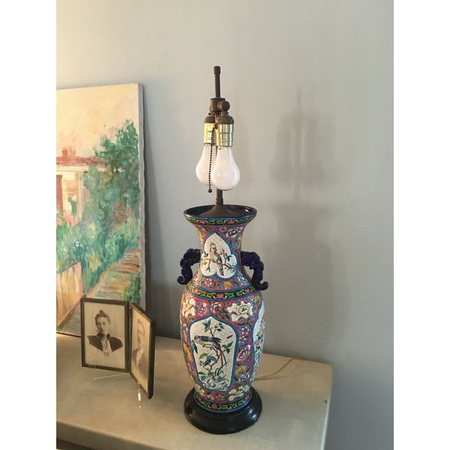 Mid 20th Century Chinese Porcelain Chinoiserie Vase Table Lamp - Set of 2 For Sale In New York - Image 6 of 11
