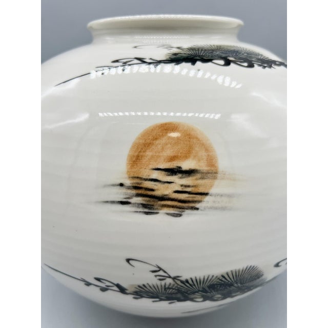 Vintage Chinese Porcelain Crane & Pine Landscape Vase – Chinoiserie / Japandi / Hollywood Regency For Sale - Image 13 of 14