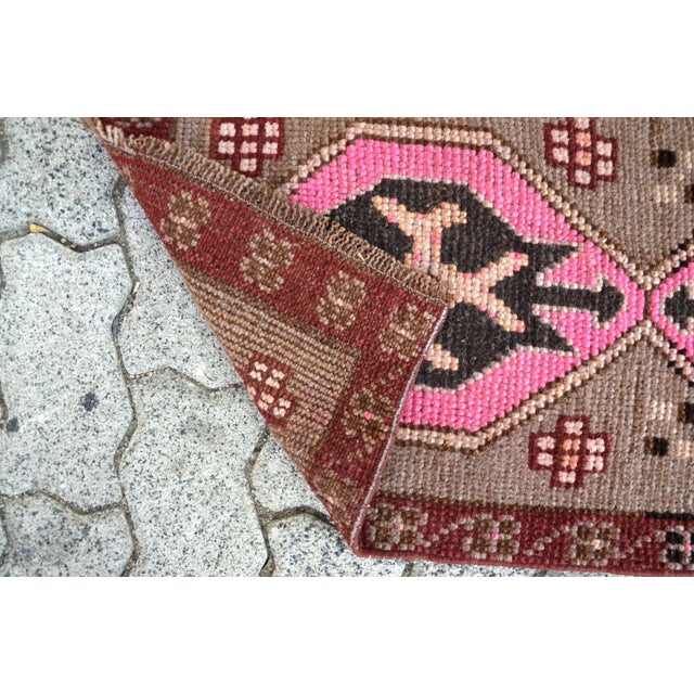 1960s 1960s Anatolian Aztec Oushak Rug For Sale - Image 5 of 6
