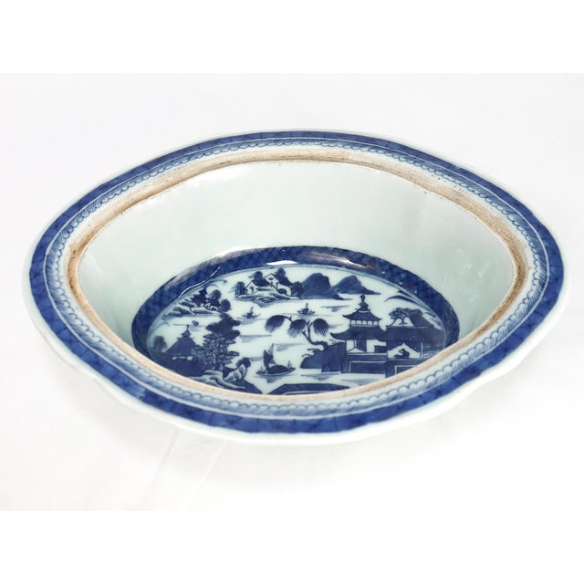 Blue Antique Chinese Export Porcelain Canton Pattern Covered Vegetable Dish For Sale - Image 8 of 15