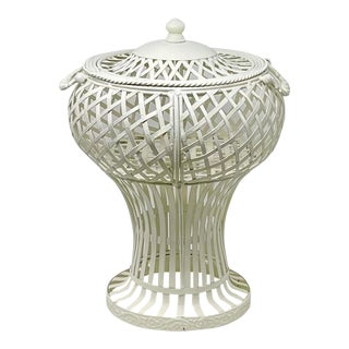 1960s Russell Woodard Style White Iron Garden Urn Jardiniere Planter For Sale