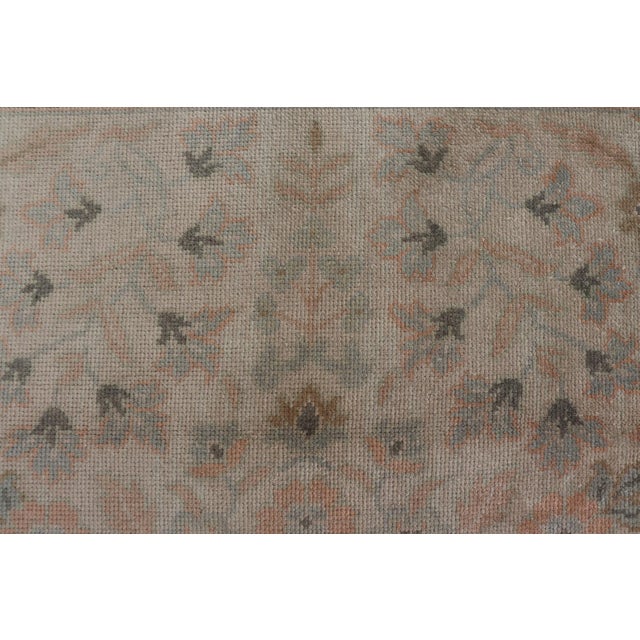 Neutral Vintage Turkish Oushak Rug With Floral Design and Repeated Floral Motifs For Sale - Image 13 of 16