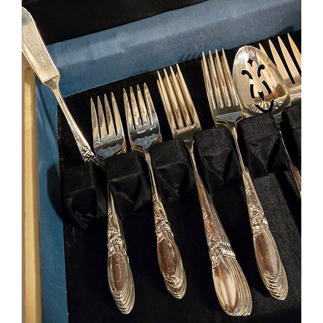 Twelve Complete Five Piece Placesettings Plus Extras Nouveau Orchid Silverplate Flatware- Set of 77 For Sale - Image 6 of 14