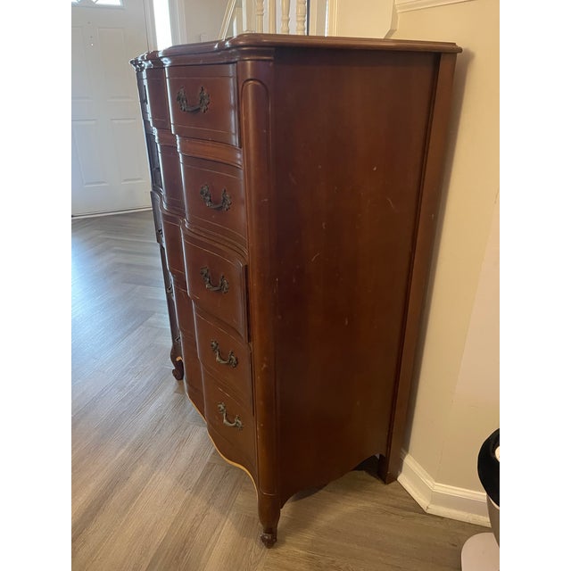 Wood 1960s Huntley Furniture MCM French Provencial 5 Drawer Tall Dresser Walnut For Sale - Image 7 of 8