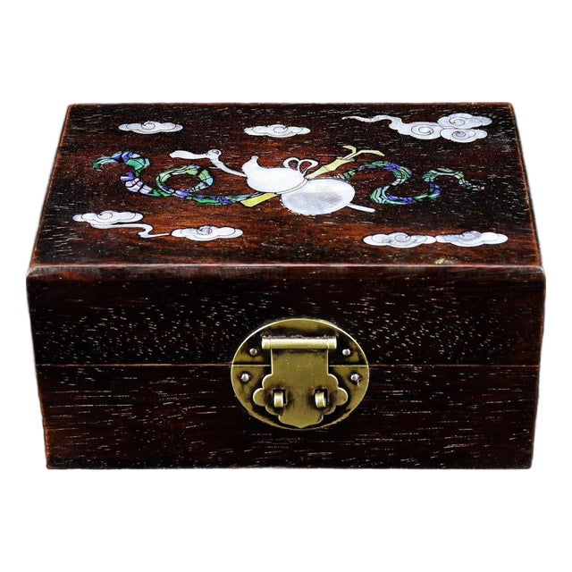 1980s Hardwood Jewelry Box With Mother of Pearl Inlay & Brass Lock, Chinoiserie Keepsake Box For Sale
