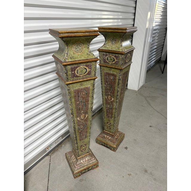 Late 20th Century Pair of Multi-Colored Pattern Pedestals, 20th Century For Sale - Image 5 of 6