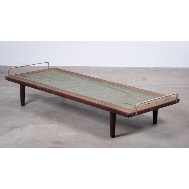 Brown Mid-Century Danish Model GE19 Daybed in Teak attributed to Hans J. Wegner for Getama, 1960s For Sale - Image 8 of 12
