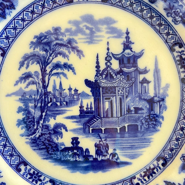 Chinoiserie Antique Flow Blue Doulton Burslem 10 1/2 Plate "Madras" Pattern For Sale - Image 3 of 9