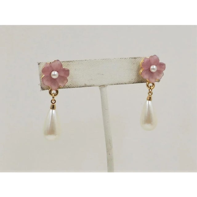 1990s Vintage Circa 1990 Napier Resin Flowers & Faux-Pearl Pierced Earrings - 2 Pieces For Sale - Image 5 of 7