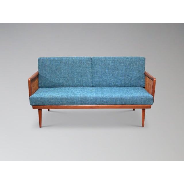 Designed by renowned Danish designers Peter Hvidt & Orla Molgaard-Nielsen and produced by France & Daverkosen. The FD451...