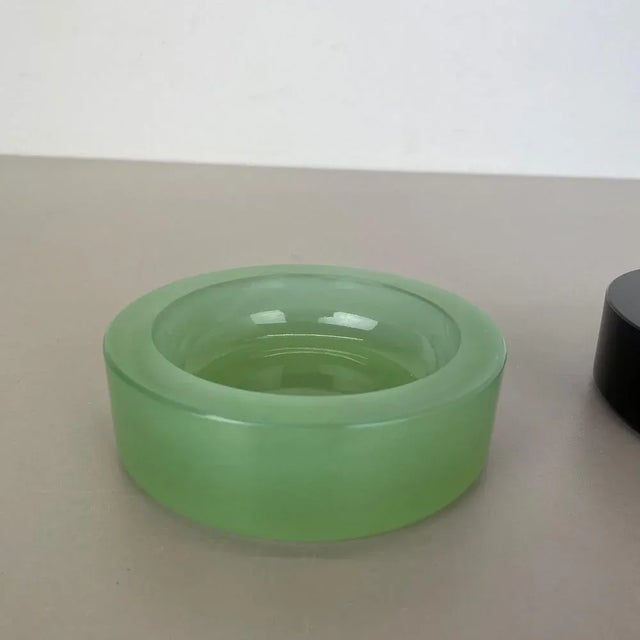 Murano Opaline Glass Shell Bowls from Cenedese, 1960s, Set of 2 For Sale - Image 16 of 18