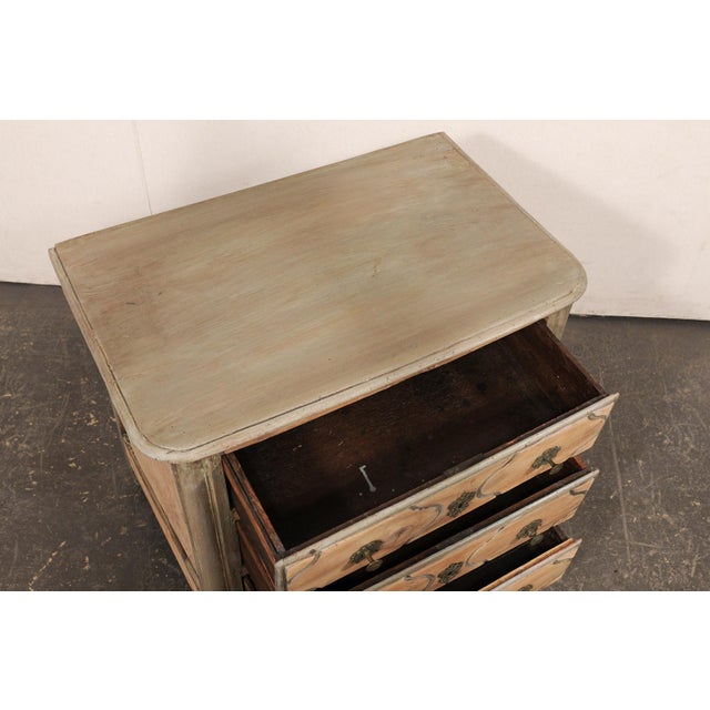 French Provincial Mid 18th Century French Provincial Wooden Commode For Sale - Image 3 of 12