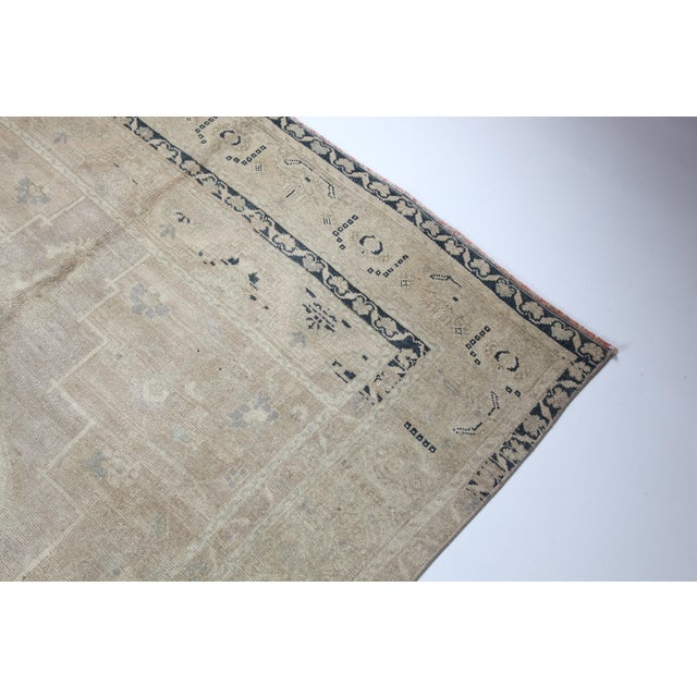 Vintage Turkish Oushak Rug – Faded Floral Medallion in Soft Neutrals - 5' X 8' 7'' For Sale In Tampa - Image 6 of 12