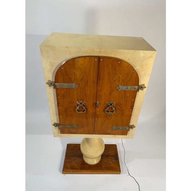 White Goatskin Dry Bar by Aldo Tura, 1960s For Sale - Image 14 of 15