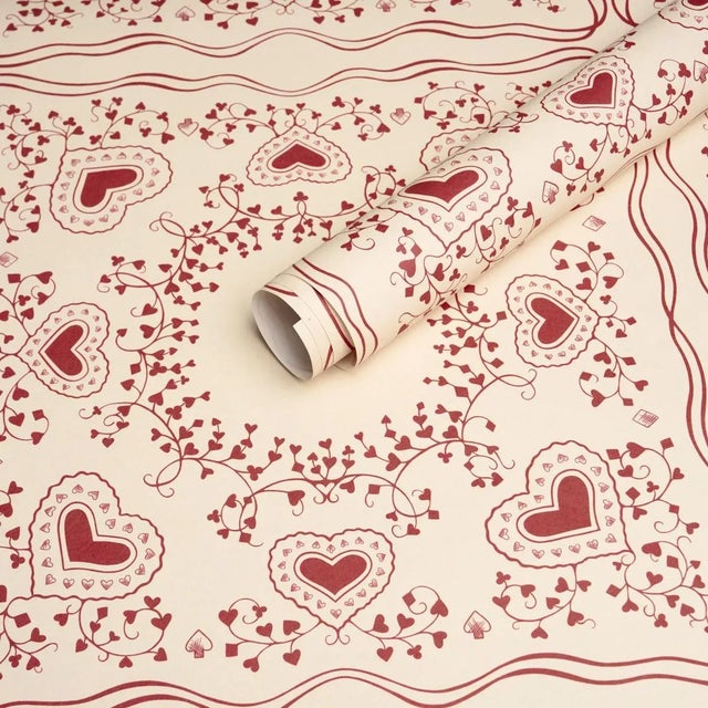 2020s SAMPLE - Schumacher X Backdrop Garden Of Hearts Wallpaper In Red For Sale - Image 5 of 5