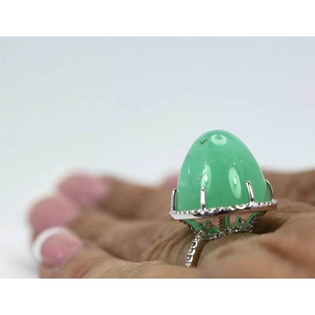 This is part of Chairish’s Fine Jewelry assortment. SIZE: 6 1/2 (resizable) METAL: 14k white gold METAL WEIGHT: 11.9 grams...