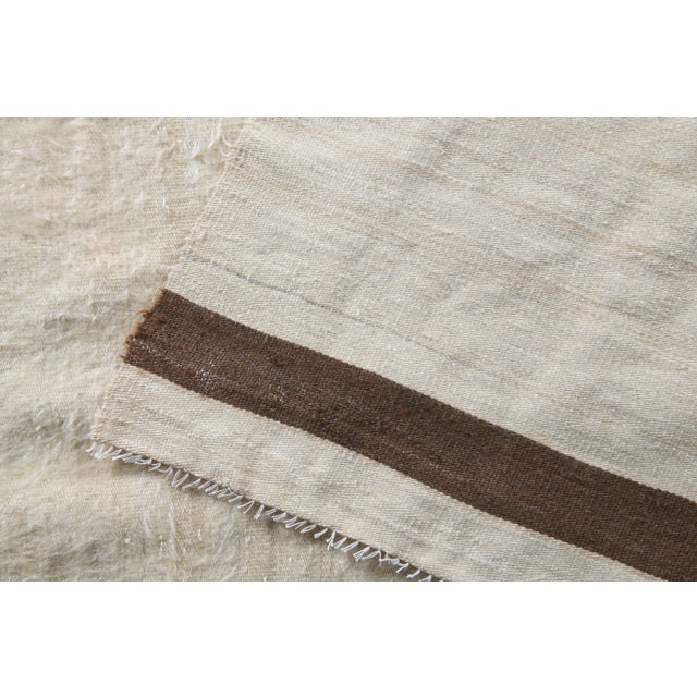 1970s Vintage Turkish Hand-Knotted Wool Cotton Beige Kilim Area Rug For Sale - Image 5 of 9