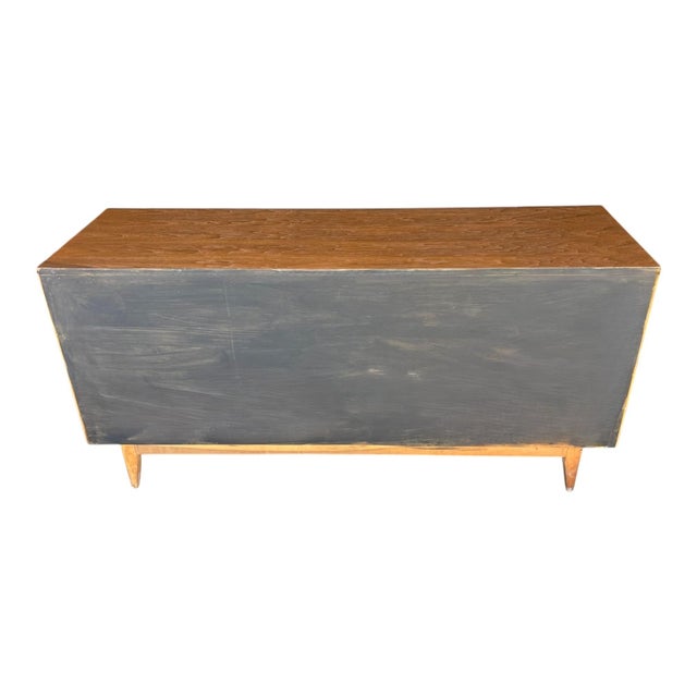 1960s Mid-Century Modern Walnut 9 Drawer Dresser Sculpted Pulls Long Credenza For Sale - Image 15 of 15