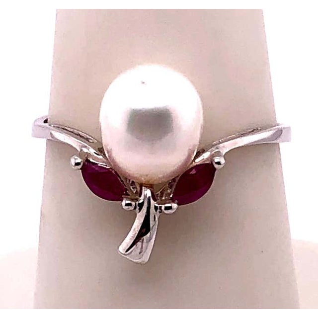14 Karat White Gold Fashion Pearl Ring For Sale - Image 4 of 10