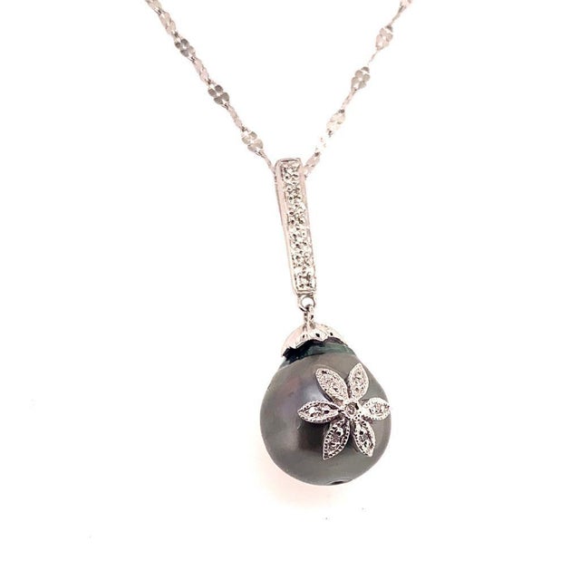 Fine Quality Tahitian Pearl Diamond Necklace 18k Gold 12.60 mm 16" Certified $895 910818 This is a Unique Custom Made...