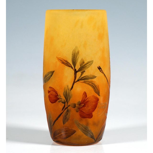 Art Nouveau Cameo Vase from Daum Nancy, 1890s For Sale - Image 3 of 6