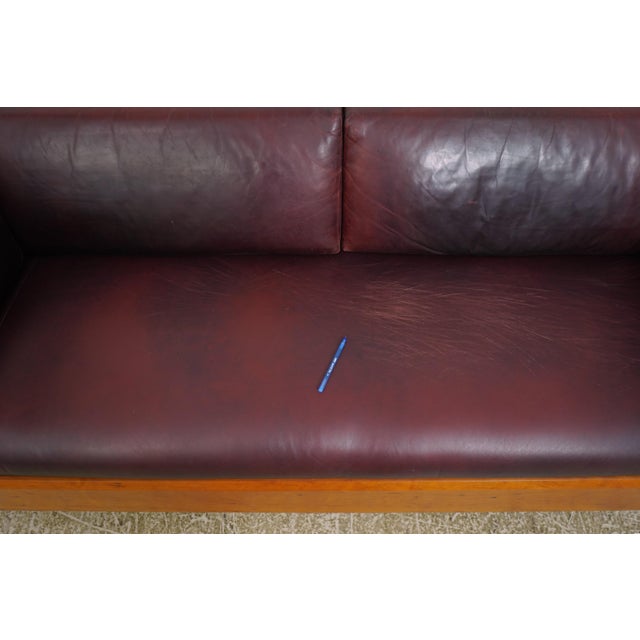 Stickley Cherry Arts & Crafts Prairie Sofa For Sale - Image 10 of 18