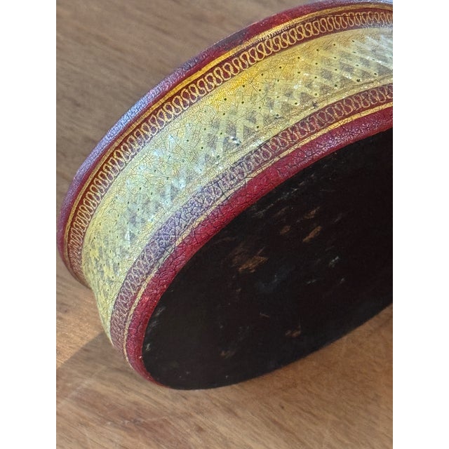 19th Century Pair of 19th Century Red Wine Coasters For Sale - Image 5 of 8