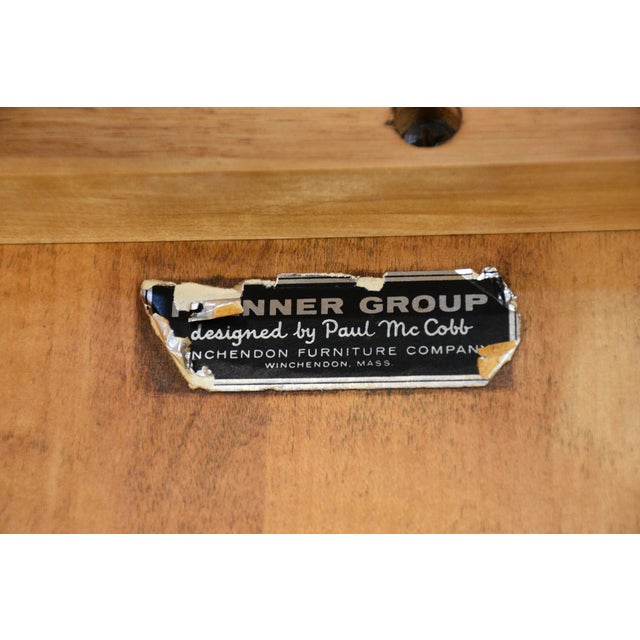 Winchendon Furniture “Planner Group” 1950s Refinished Paul McCobb Planner Group End Table For Sale - Image 4 of 4