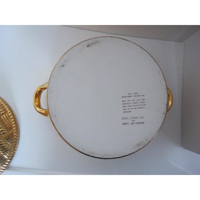 Art Deco Mid 20th Century Gump’s Golden Glo Weave Covered Casserole by Hall China For Sale - Image 3 of 7