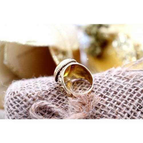 Gold Ring Chiseled with Citrine For Sale - Image 5 of 10