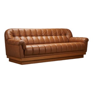 Mid-Century Modern Hungarian Tufted Leather Sofa, 1970s For Sale