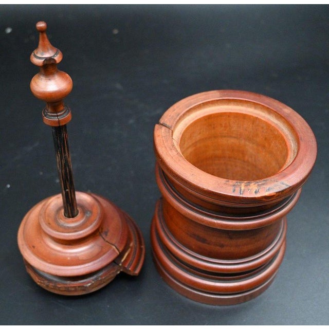 Box of Ouwels in Pyxis and Boxwood, 18th Century For Sale - Image 5 of 6