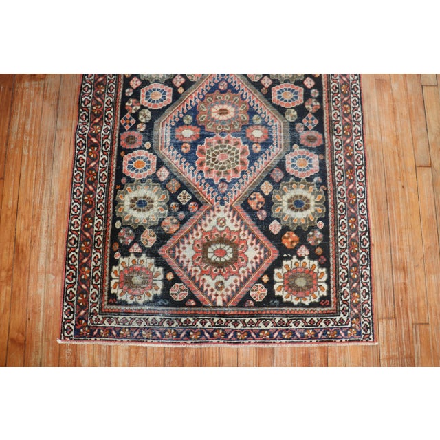 Shabby Chic Vintage Traditional Mahal Rug - 3'5" x 4'9" For Sale - Image 3 of 8