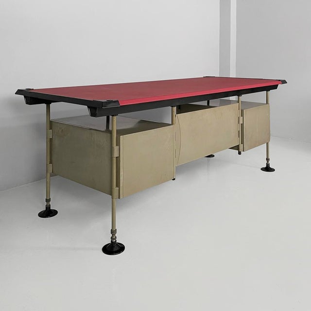 1960s Mid-Century Modern Italian Red Metal, Leather, and Plastic Desk from BBPR Olivetti, 1960s For Sale - Image 5 of 18