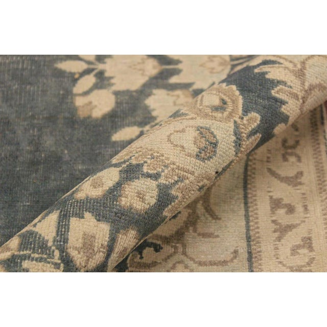 Textile Boho Chic Vintage 1990's Gray/Beige Wool Rug - 7'6'' X 10'1'' For Sale - Image 7 of 10