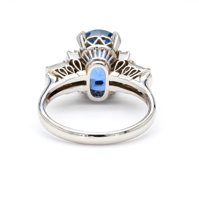 2020s 2.51 Carat Oval Blue Sapphire & Mixed Diamond Platinum Filigree Ring, Size 4 For Sale - Image 5 of 12