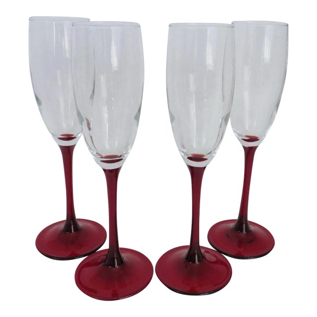 Vintage Luminarc Red Stemmed Flutes, Set of 4 For Sale