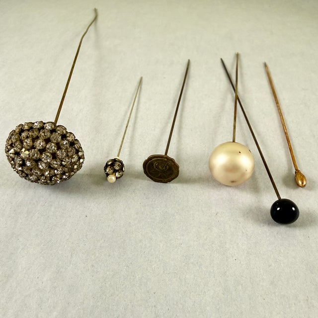1900 - 1909 Antique Ladies Hat Pins Collection, Brass & Glass, 1900-1920 For Sale - Image 5 of 12