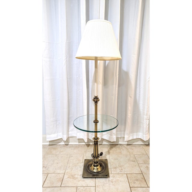 Stiffel Vintage Mid-Century Modern Stiffel Brass Floor Lamp With Integrated Glass Table For Sale - Image 4 of 11