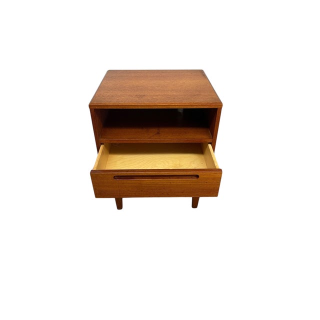 1970s Mid-Century Modern Danish Teak Nightstand With Drawer, Made in Denmark For Sale - Image 4 of 7