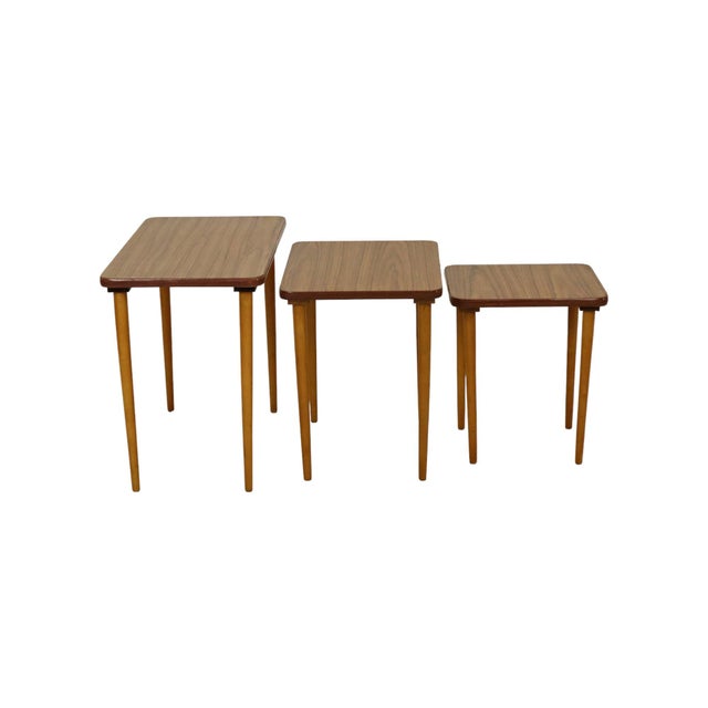 Wood Vintage Nesting Tables in Formica, Walnut and Beech with Conical Legs, 1950s, Set of 3 For Sale - Image 7 of 10