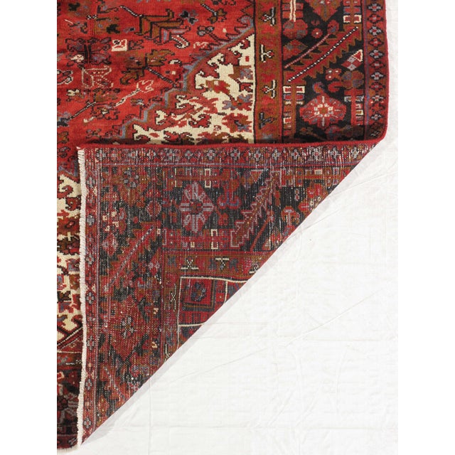 1980s Vintage Hand-Knotted Persian Heriz Rug 9'8" X 12'9" For Sale - Image 5 of 6
