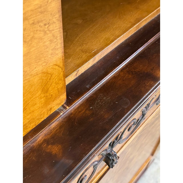 1930s Swedish Large Cupboard Cabinet by Carl Malmsten for Ab Nordiska Kompaniet in Birch and Birch Root For Sale - Image 10 of 12