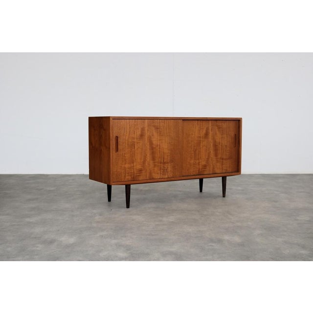 Brown Vintage Sideboard from Hundevad, 1960s For Sale - Image 8 of 8