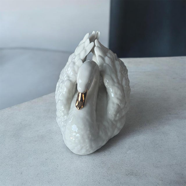 American Vintage Lenox “The Graceful Swan” Porcelain Figurine | White Swan Home Décor For Sale - Image 3 of 13