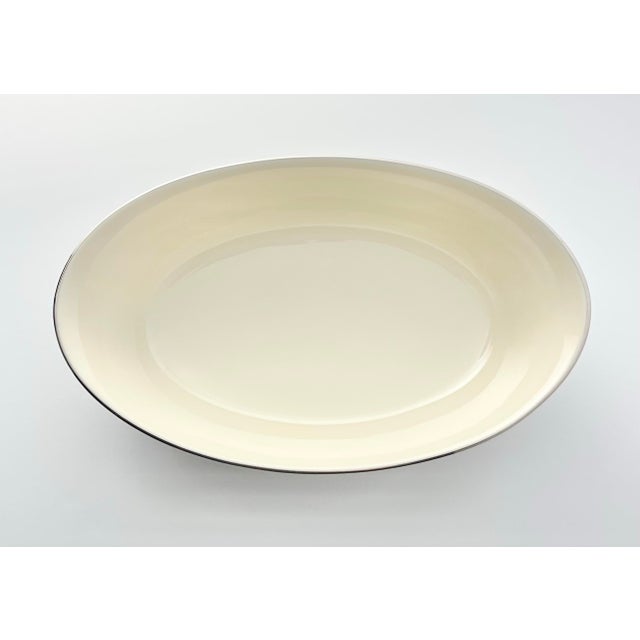 Lenox “Solitaire” Oval Porcelain Serving Bowl Bowl 9” Excellent condition. No chips, cracks, or fleabites. Length 9” Width...